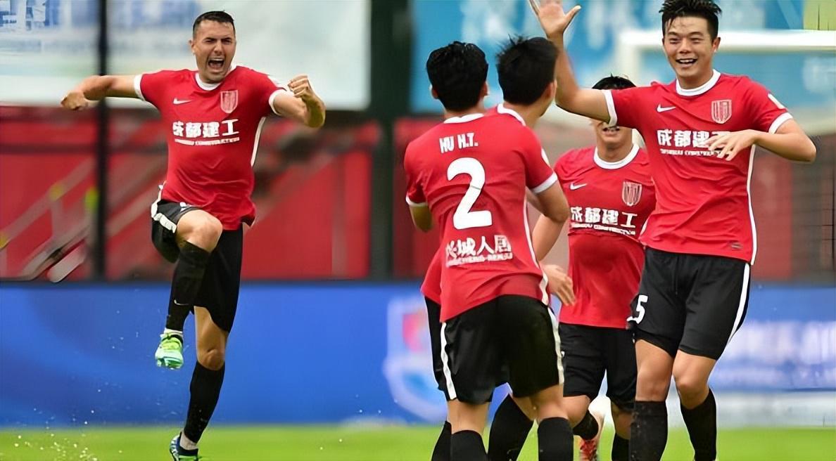 开云-成都蓉城如果本赛季战绩不佳，俱乐部会请回徐正源吗？引发热议